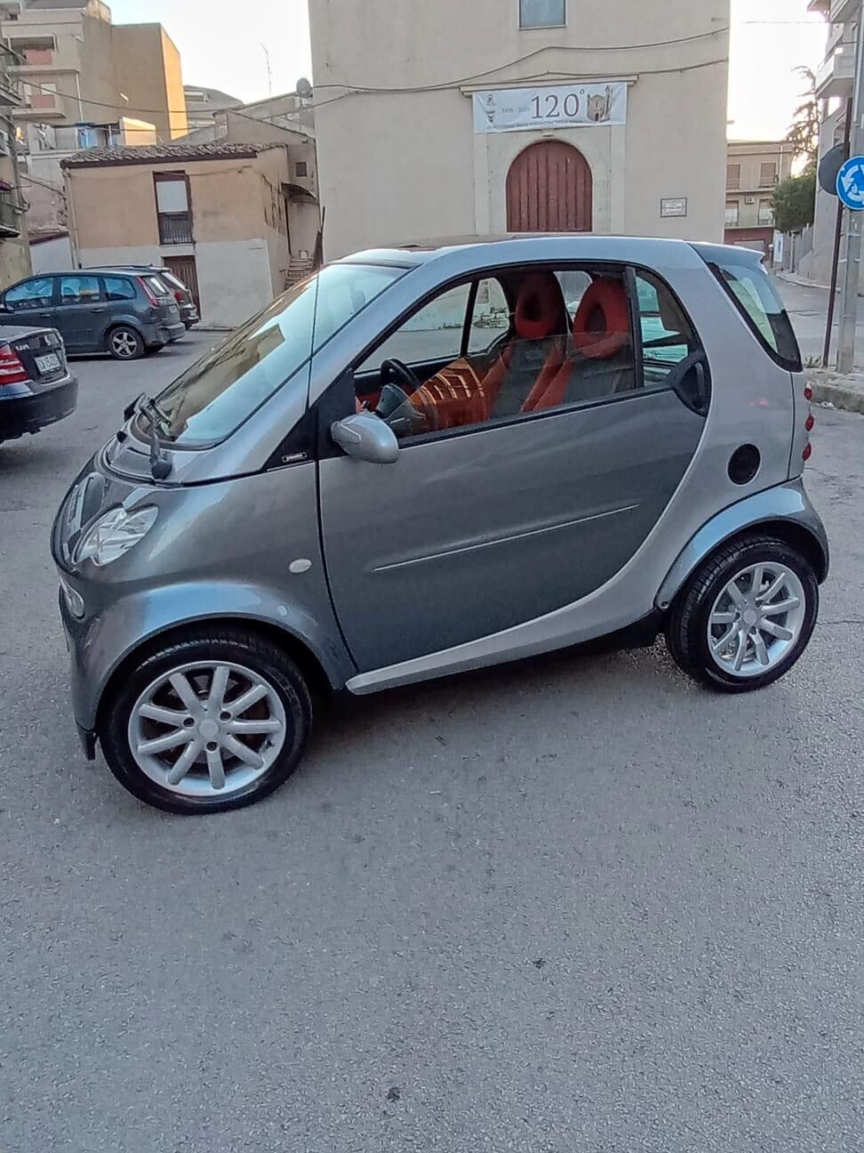 Smart ForTwo 700 coupé pure (45 kW)