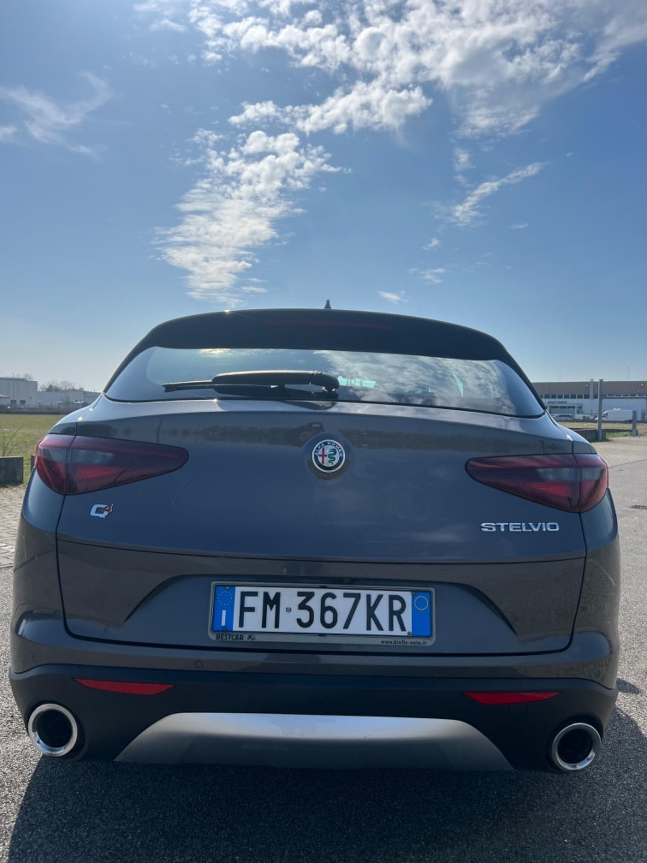 Alfa Romeo Stelvio 2.2 Turbodiesel 210 CV AT8 Q4 Executive