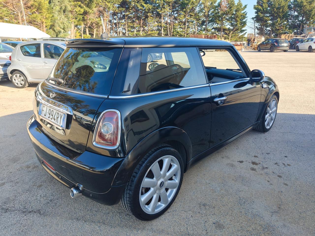 Mini 1.6d Cooper km 100.000