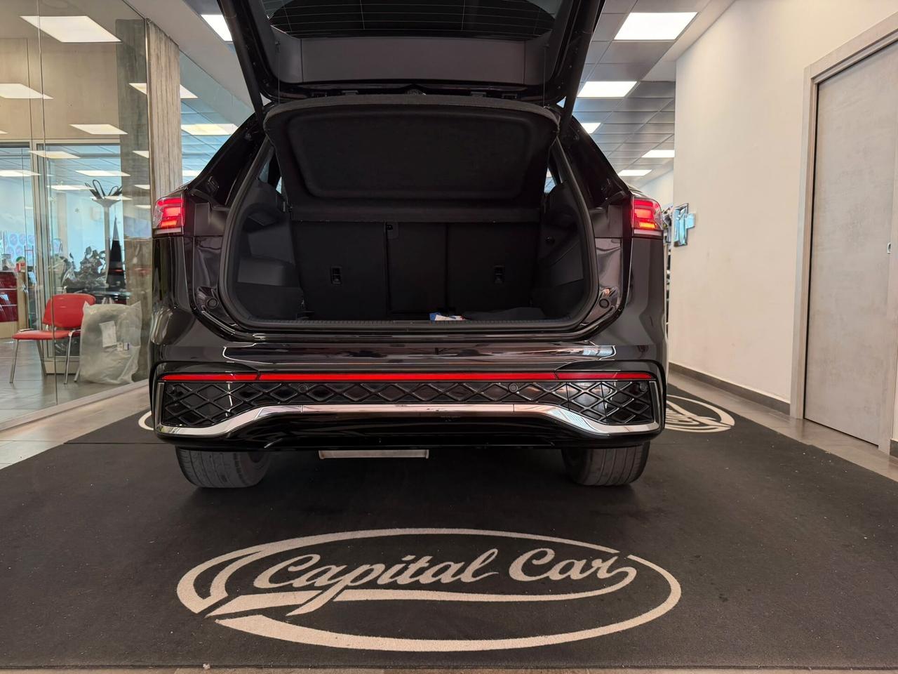 Volkswagen Tiguan 2.0 TDI 150 CV SCR DSG R-Line