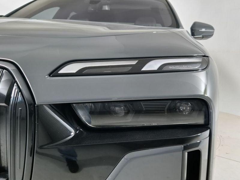 BMW Serie 7 G70 740d mhev xdrive MSport auto