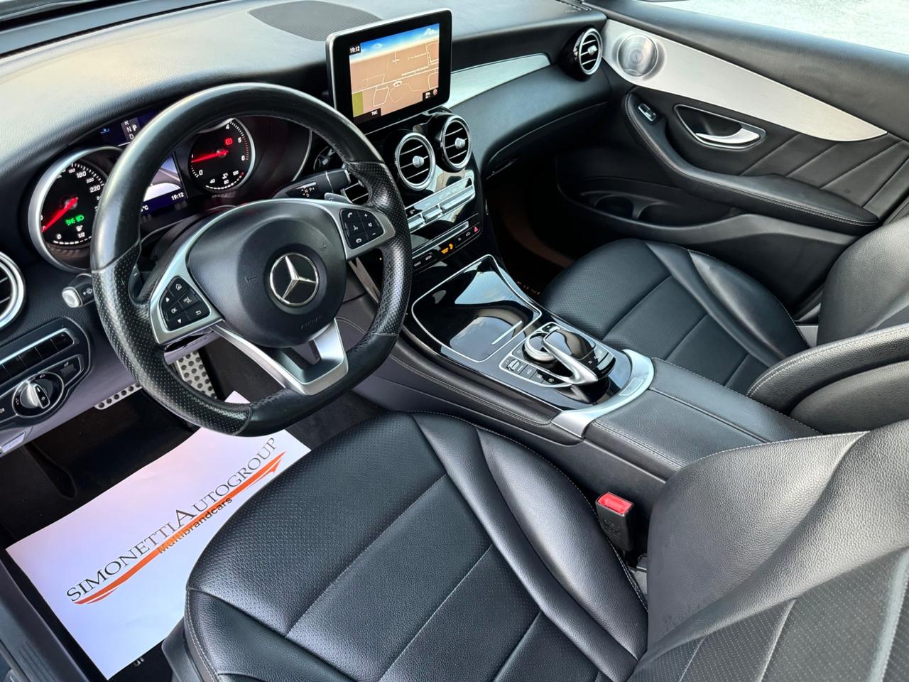 MERCEDES GLC 250d Premium AMG - Tetto Pelle Led 20
