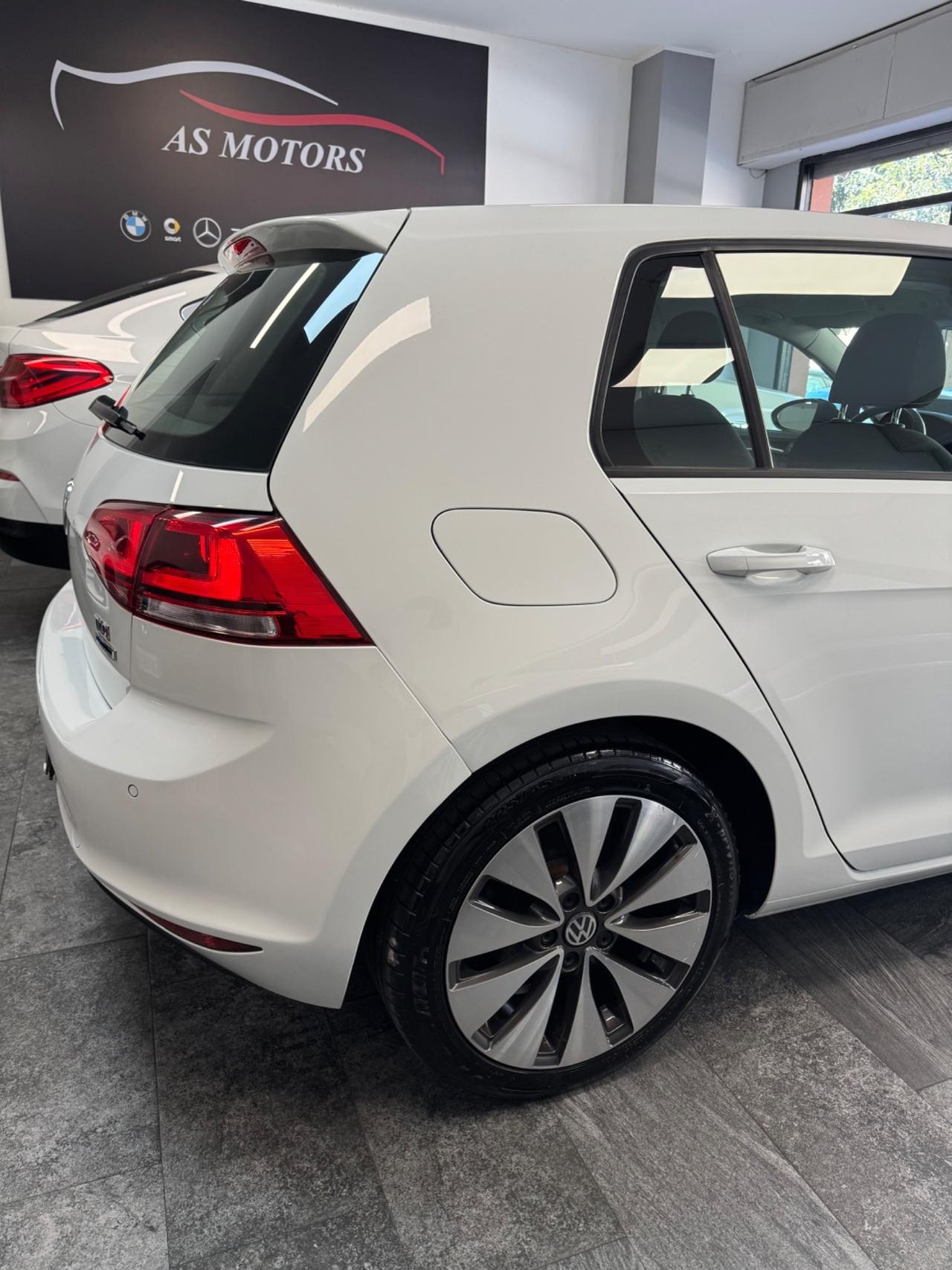 Volkswagen Golf 1.6 TDI 110 CV DSG HIGHLINE