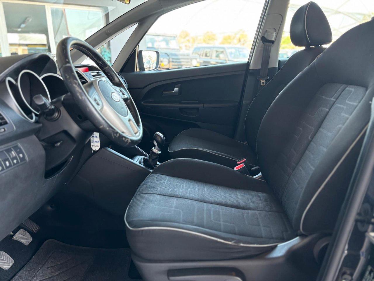 Kia Venga 1.4 crdi Fullsky 90cv