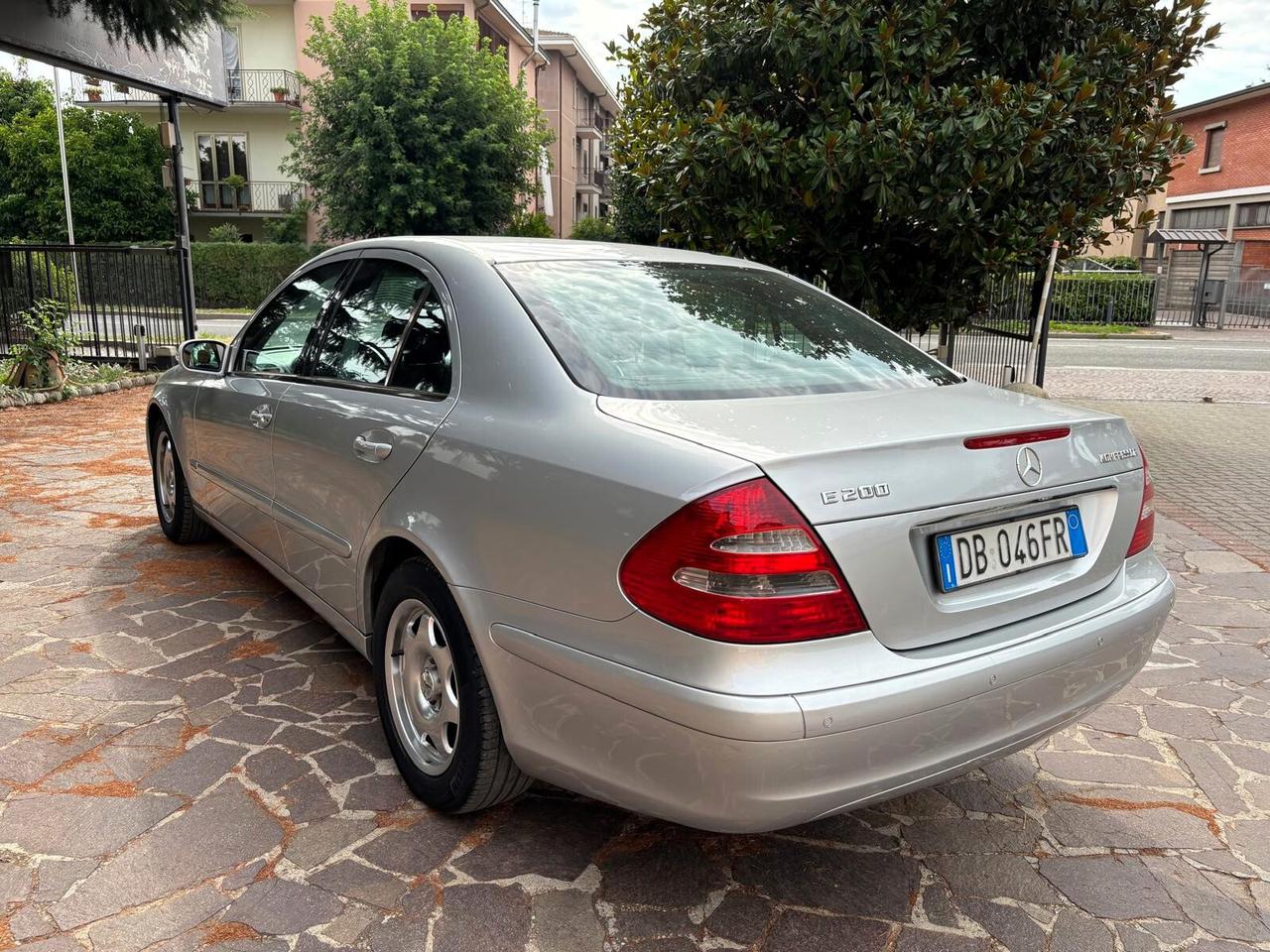 Mercedes-benz E 200 K Metano LEGGERE ANNUNCIO