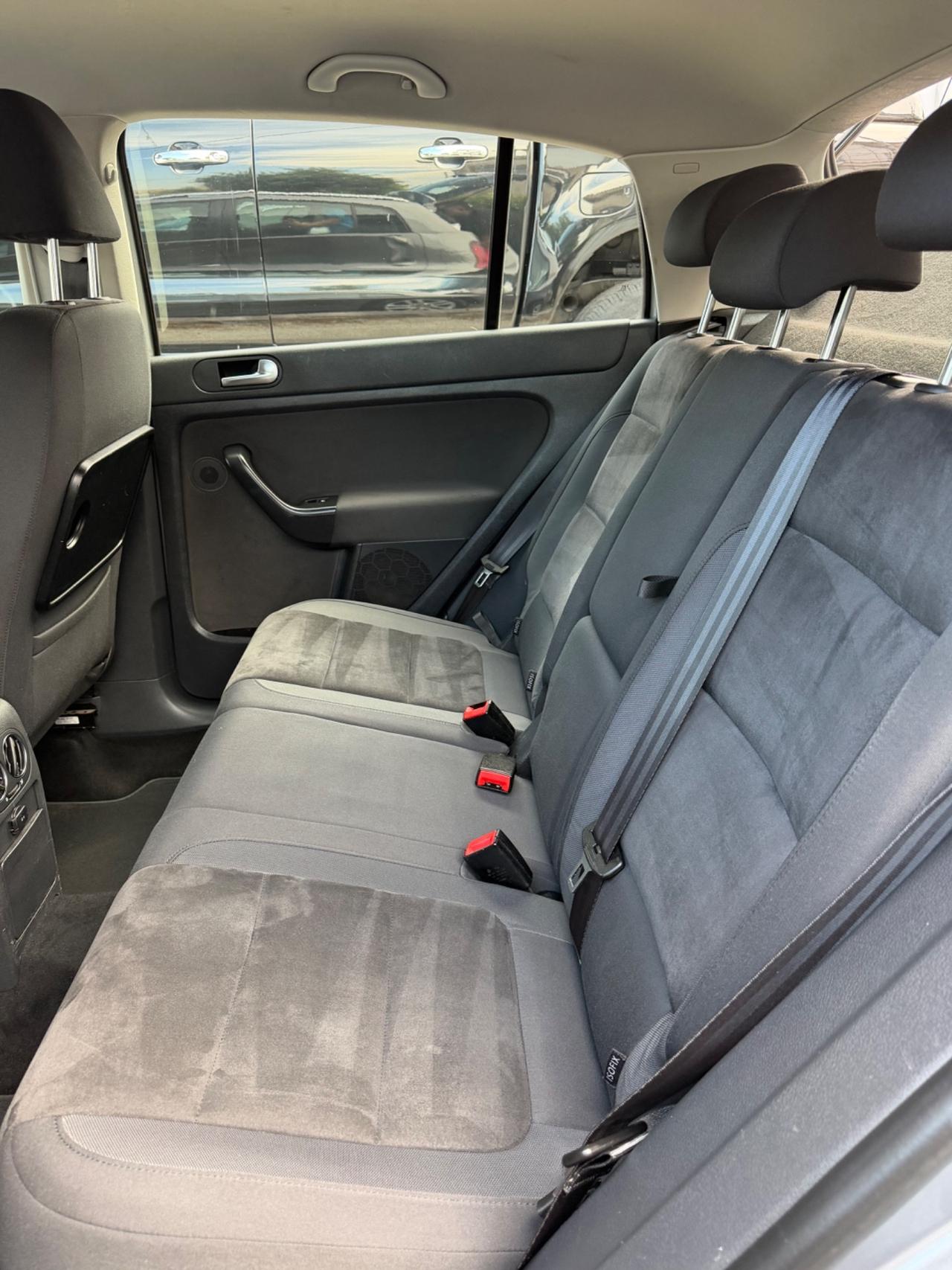 Volkswagen Golf Plus 1.6 TDI DPF Highline