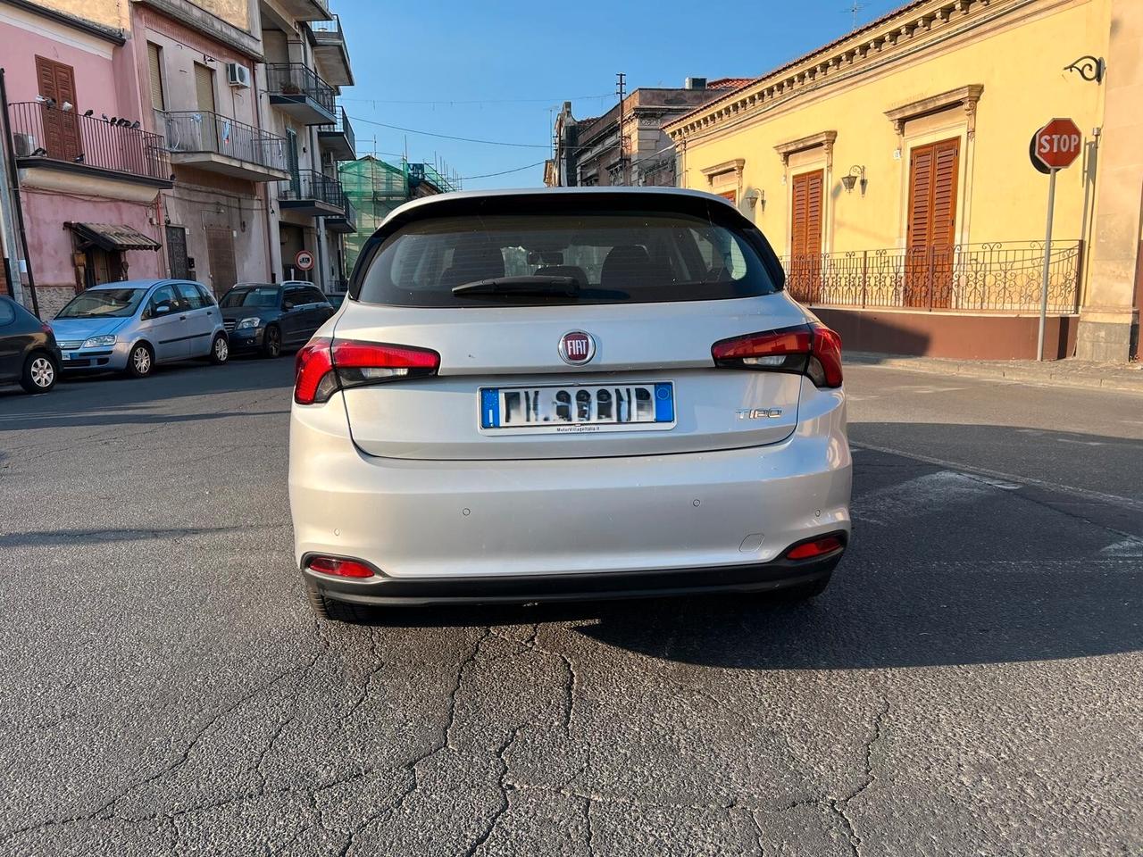 Fiat Tipo 1.3 Mjt S&S 5 porte Easy