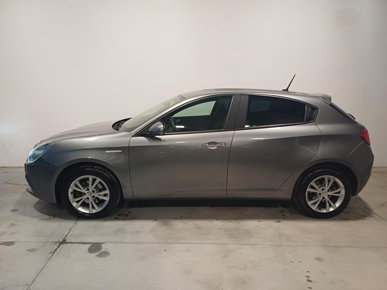 Alfa Romeo Giulietta 1.6 JTDm-2 105 CV Distinctive