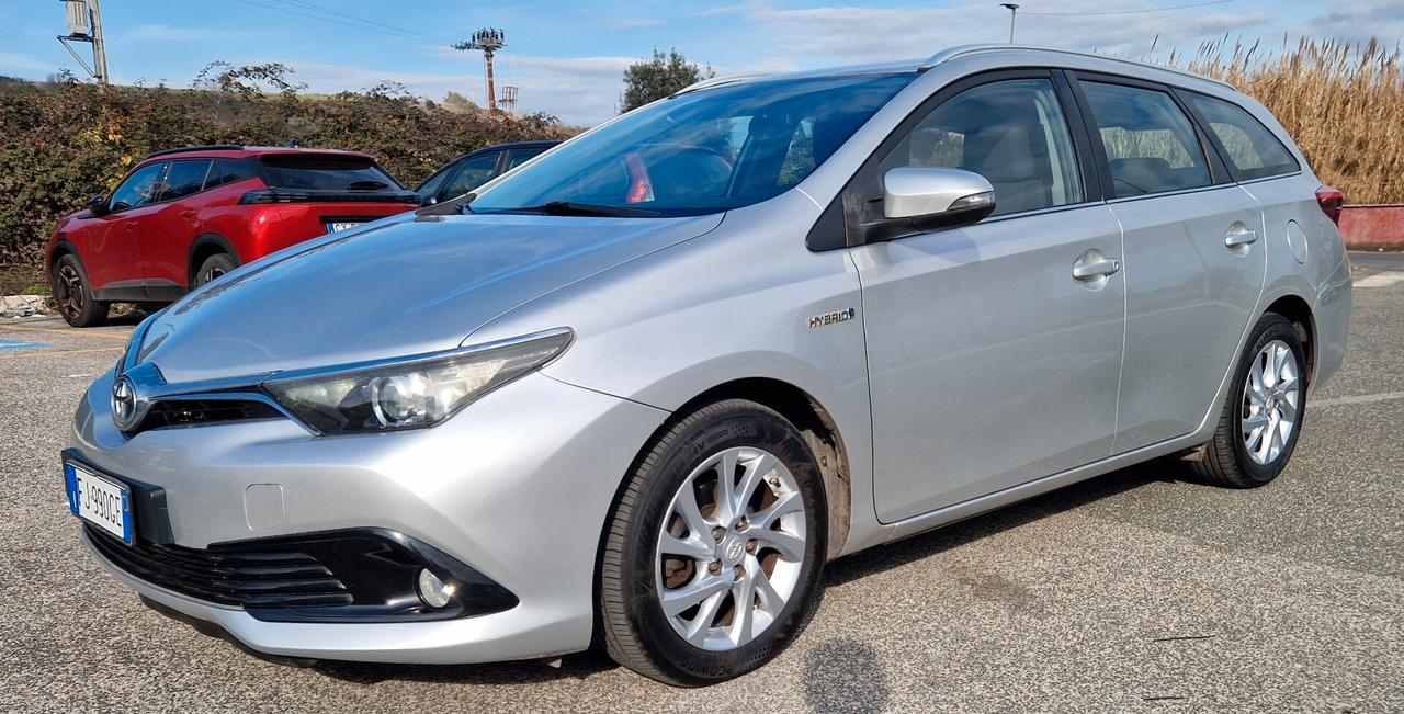 Toyota Auris Touring Sports 1.8 Hybrid Cool