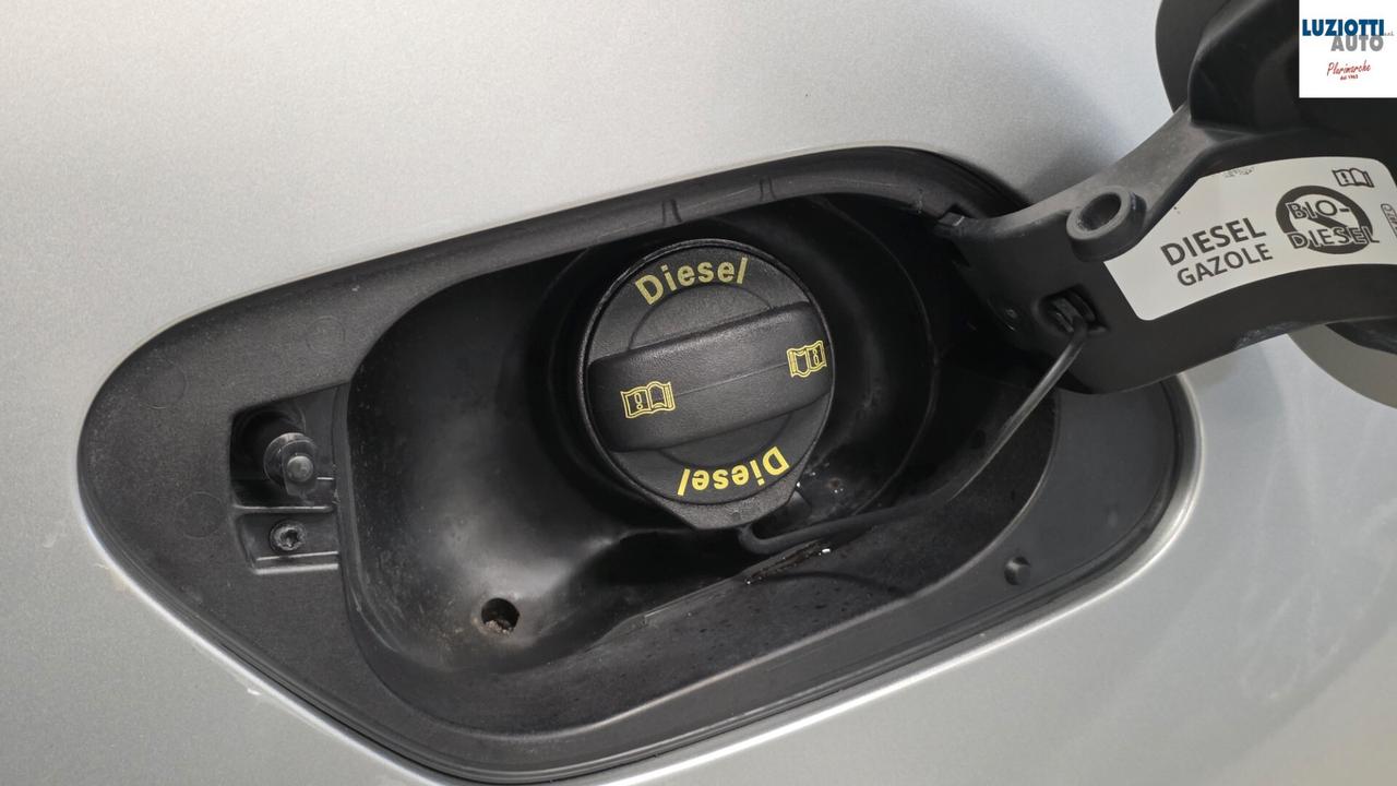 Volkswagen Golf 1.6 TDI 116CV BUSINESS - EURO 6B