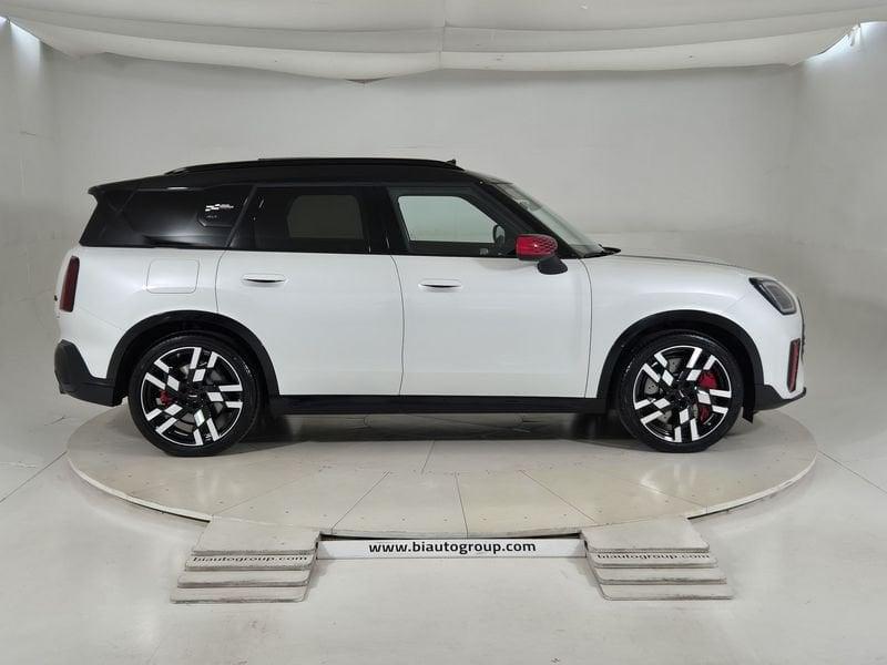 MINI Mini Countryman U25 Mini Countryman 2.0 John Cooper Works JCW all4 aut
