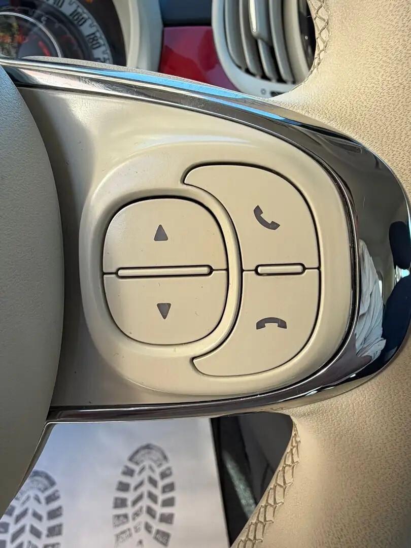 Fiat 500 1.0 Hybrid Red