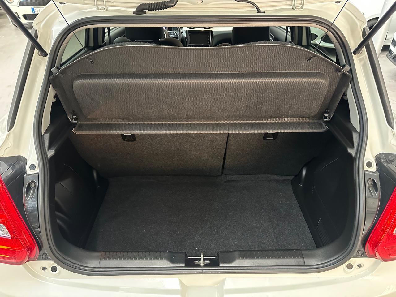 Suzuki Swift 1.2 Hybrid Top