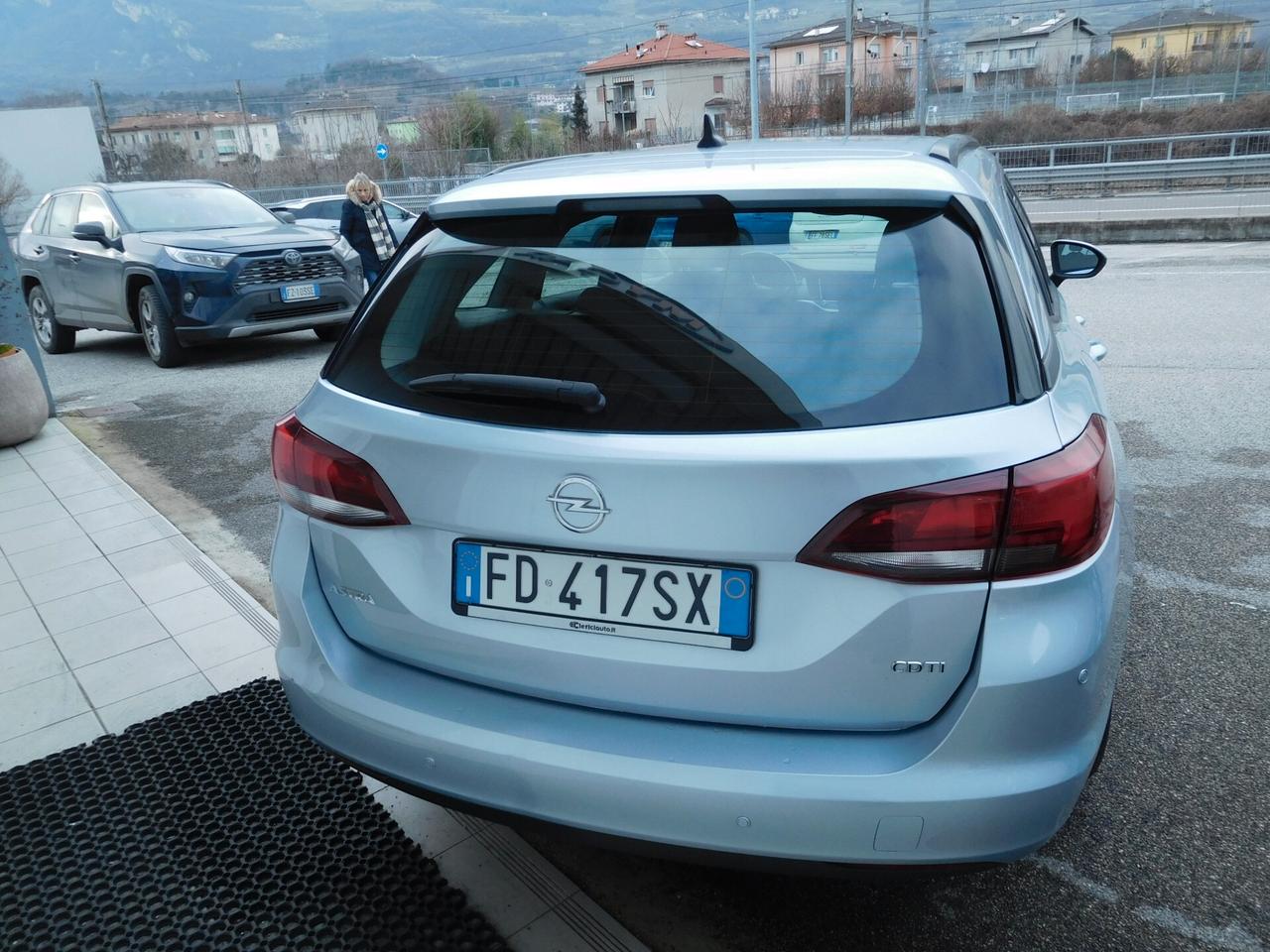 Opel Astra 1.6 CDTi 136CV aut. Sports Tourer Business Premium