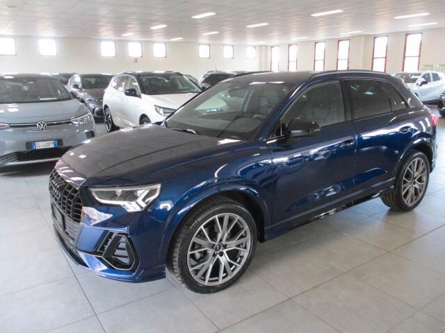 Audi Q3 SUV (35) Blackline 2.0 TDI 150CV S-Tronic