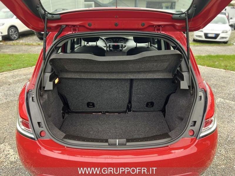 Lancia Ypsilon 1.0 FireFly 5 porte S&S Hybrid Ecochic Gold