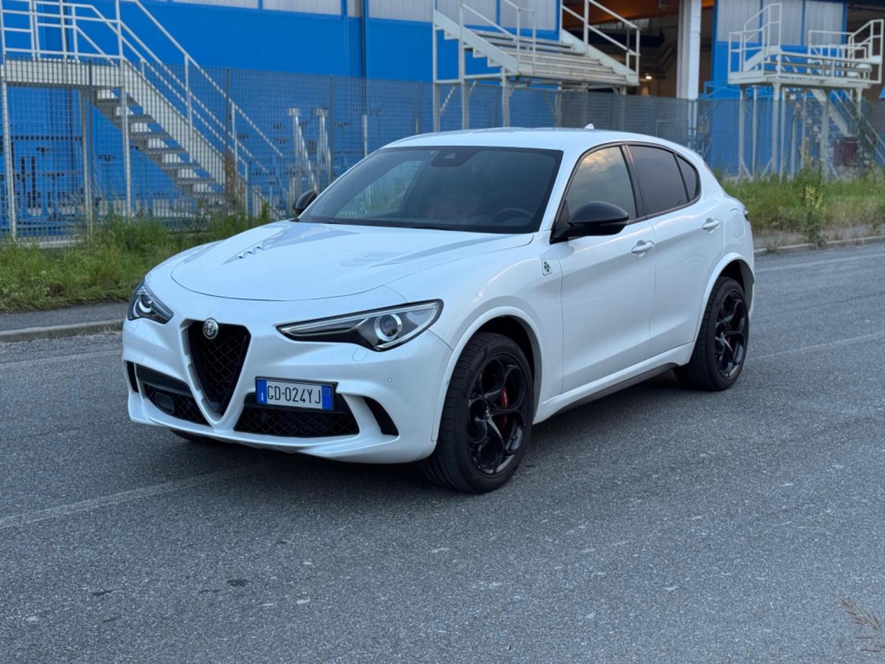 Alfa Romeo Stelvio 2.9 Bi-Turbo V6 510 CV AT8 Quadrifoglio