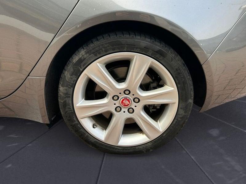 Jaguar XE (X760) 2.0 D 180 CV AWD aut. Portfolio