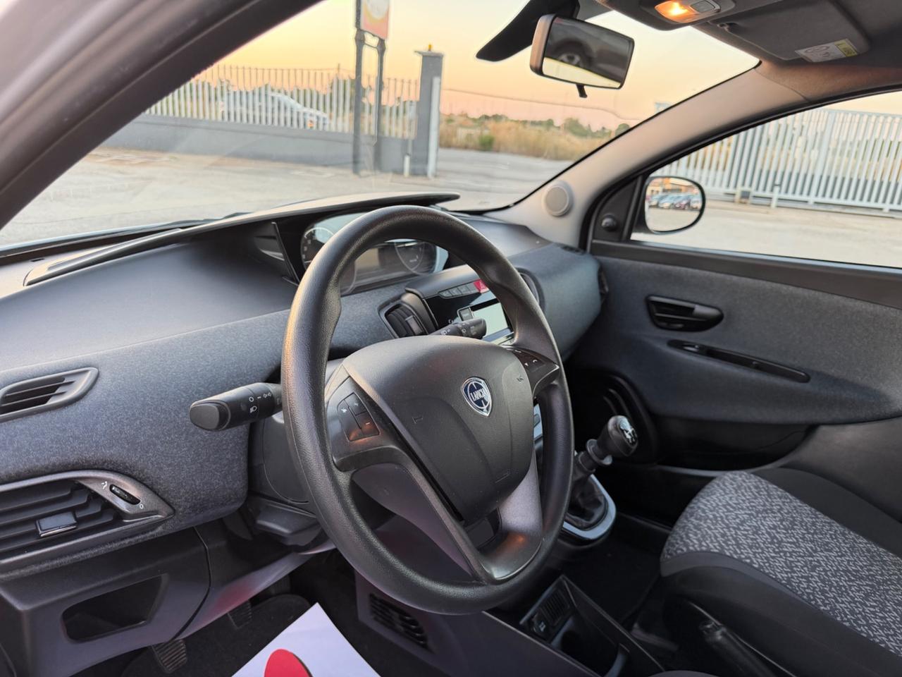 LANCIA YPSILON 1.2 5P 69CV ELEFANTINO BLU MY18