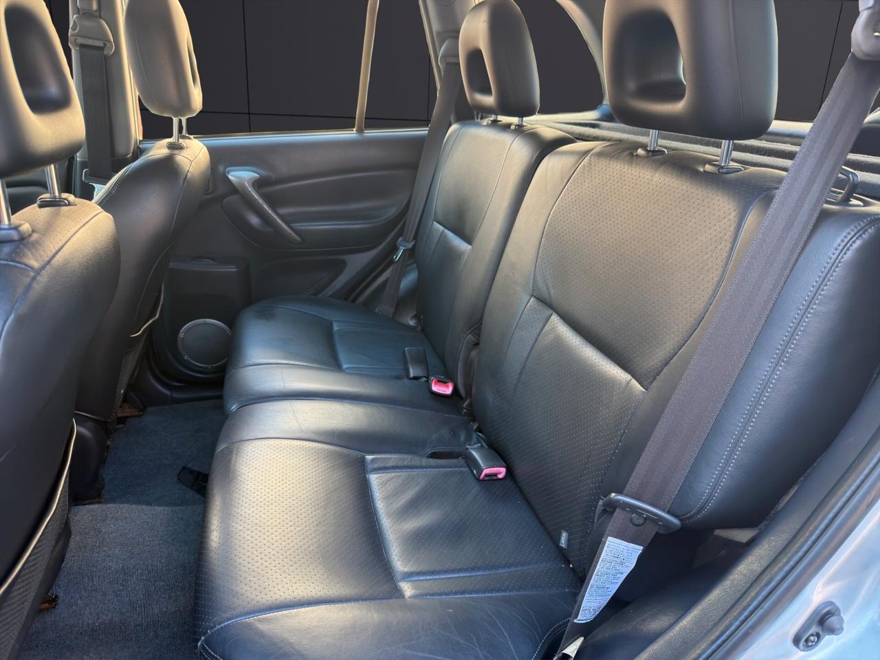 ToyotaRAV4 2.0 D-4D 5 porte-PELLE/TETTO APRIBILE