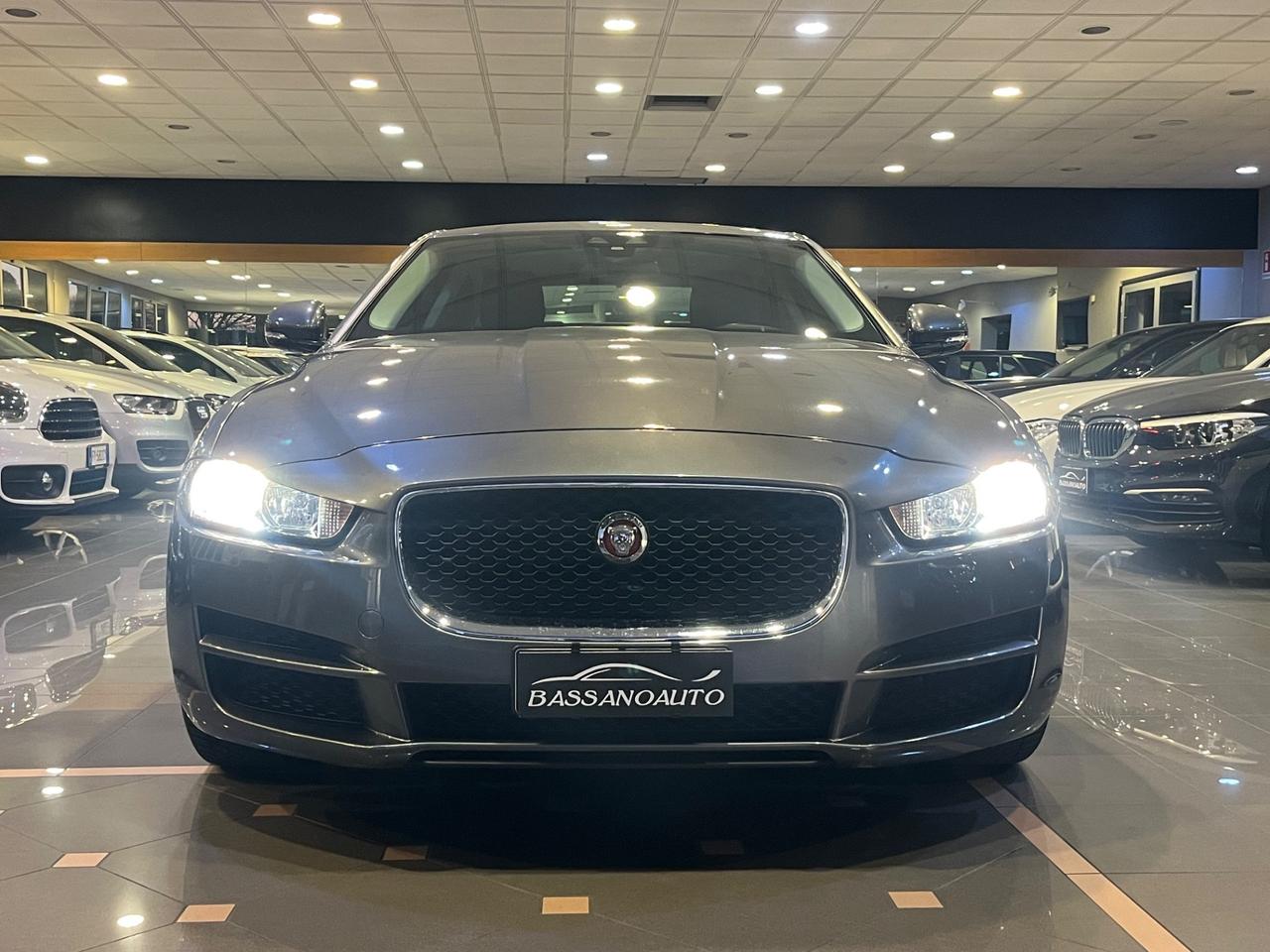 Jaguar XE 2.0d Pure 180cv auto