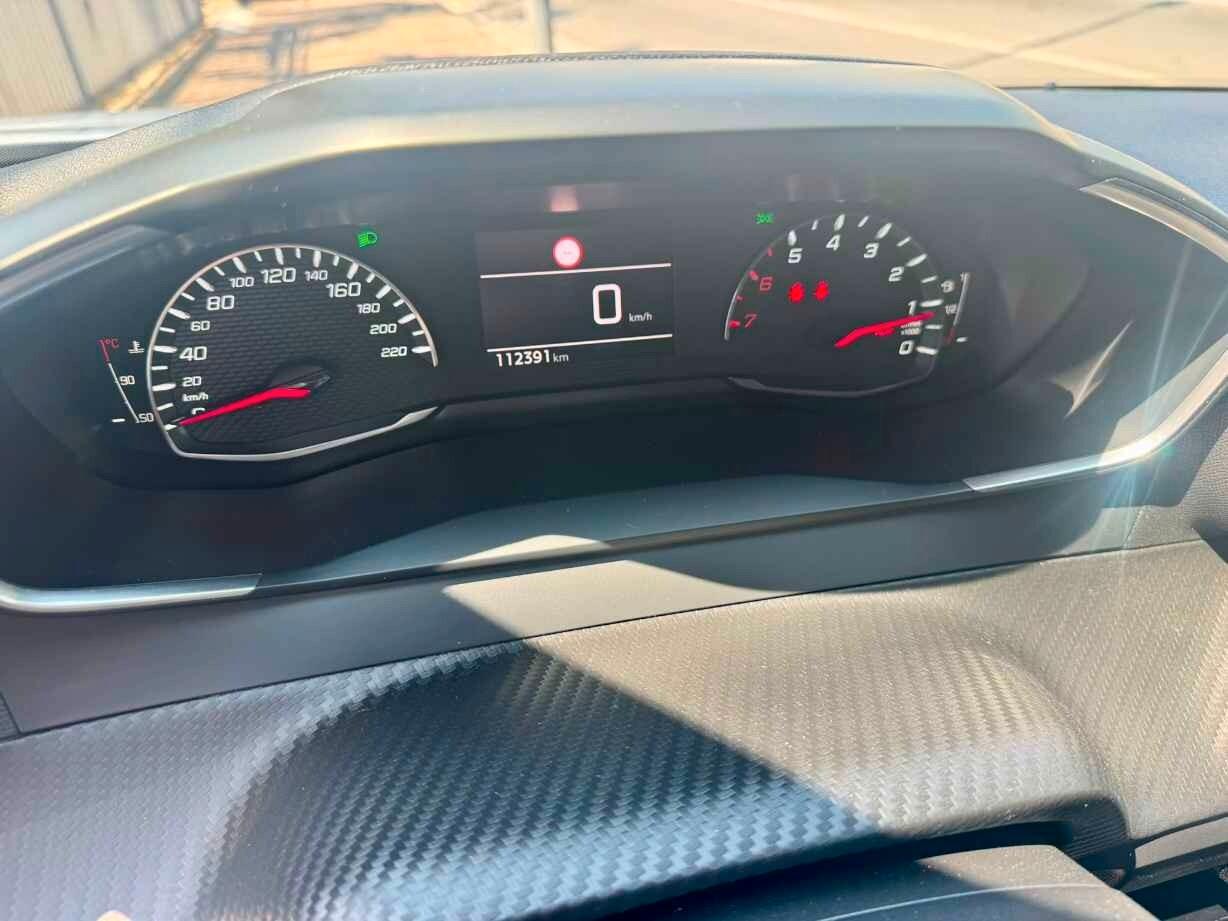 PEUGEOT 2008 1.5 BlueHDi 110 CV