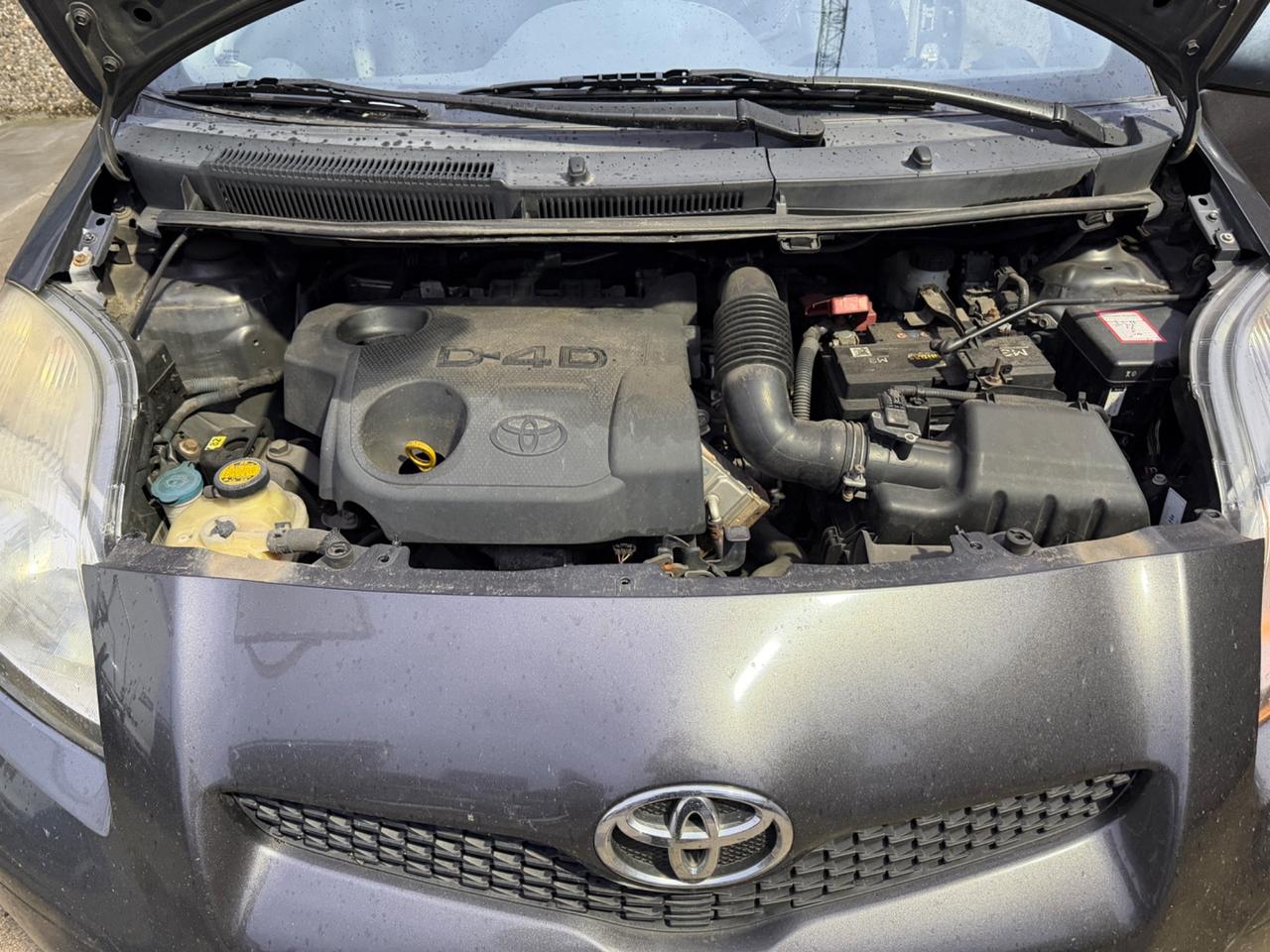 Toyota Yaris 1.4 D-4D DPF diesel solo export