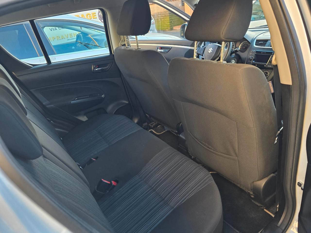 Suzuki Swift 1.2 VVT 5 porte B-Cool A/T