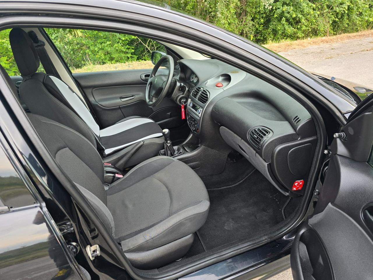 Peugeot 206 1.4 Benzina NEOPATENTATI