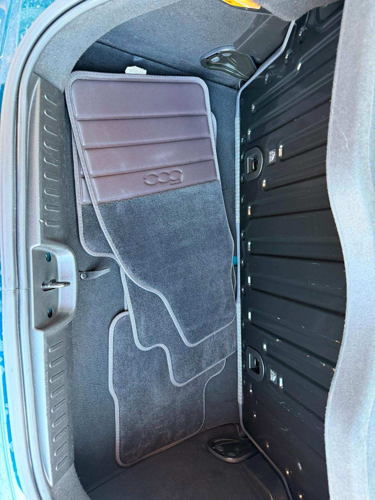 Fiat 500 500e Berlina 42 kWh La Prima