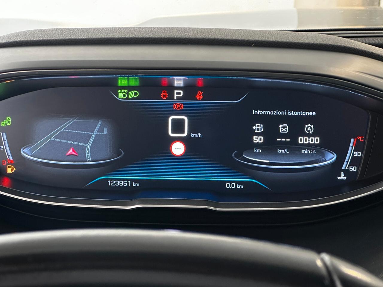 Peugeot 3008 BlueHDi 120 cv Allure