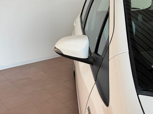 TOYOTA Yaris 1.5 Hybrid 5 porte Business Iva.esp. Unicopropriet