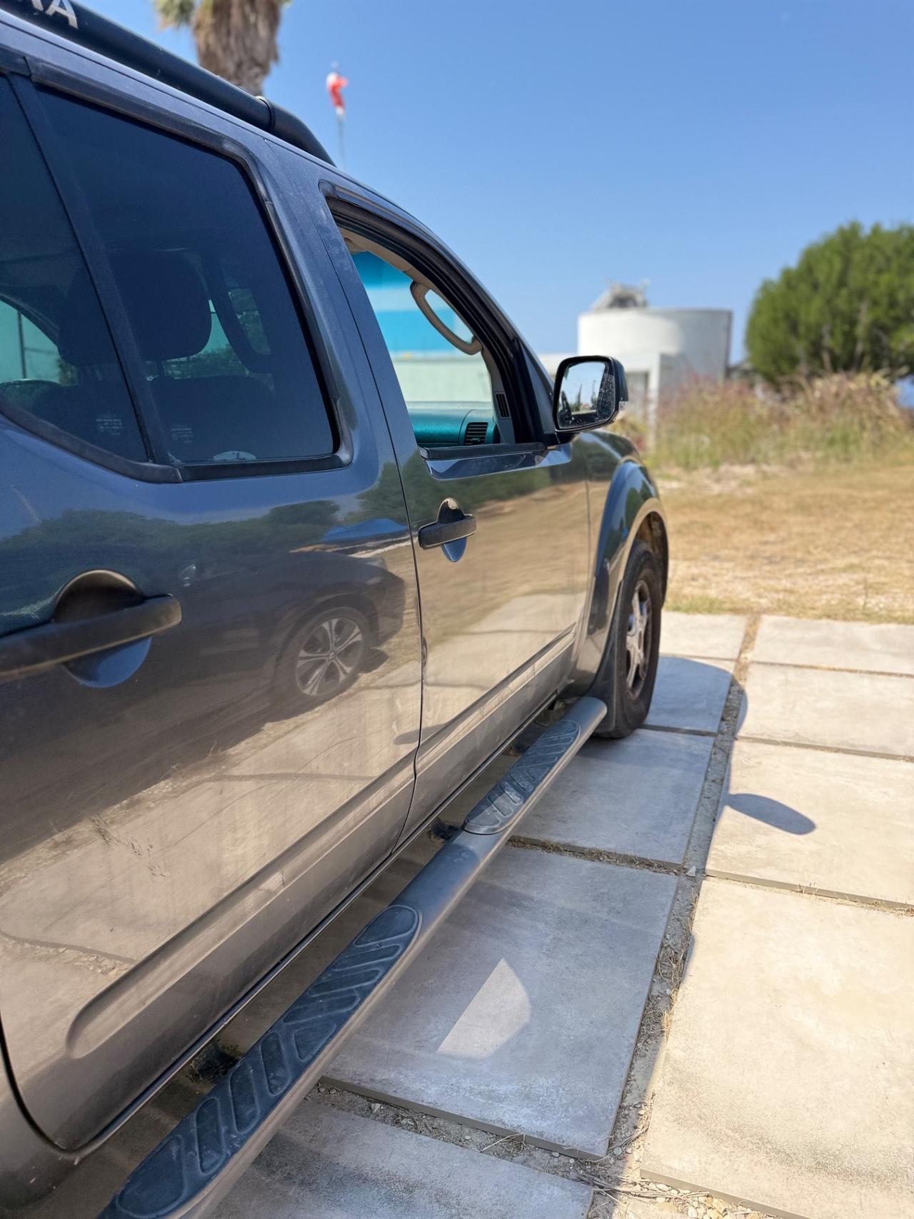 Nissan Navara 2.5 dCi 190CV 4 porte Double Cab Sport