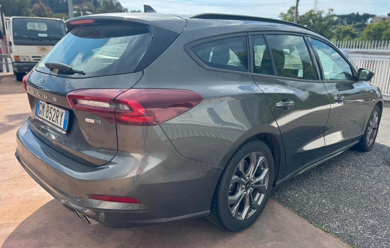 Ford Focus 1.0 EcoBoost Hybrid 125 CV SW ST-Line cambio automatico