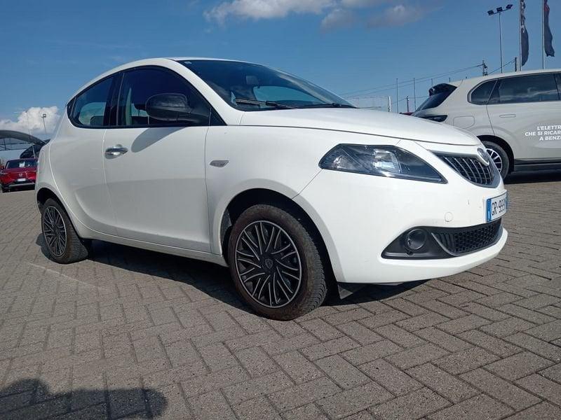 Lancia Ypsilon 1.0 FireFly 70cv Hybrid Gold