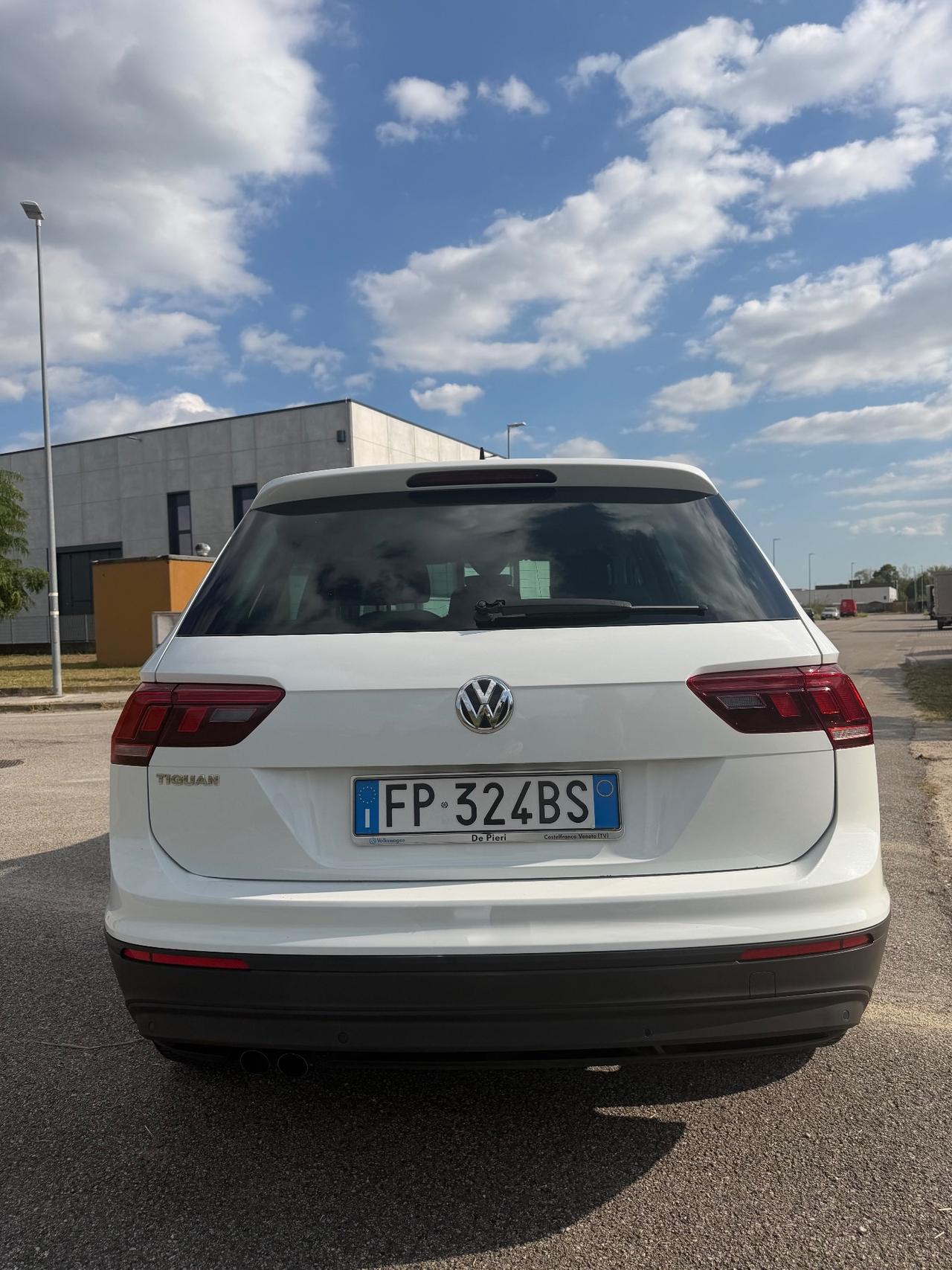 Volkswagen Tiguan .