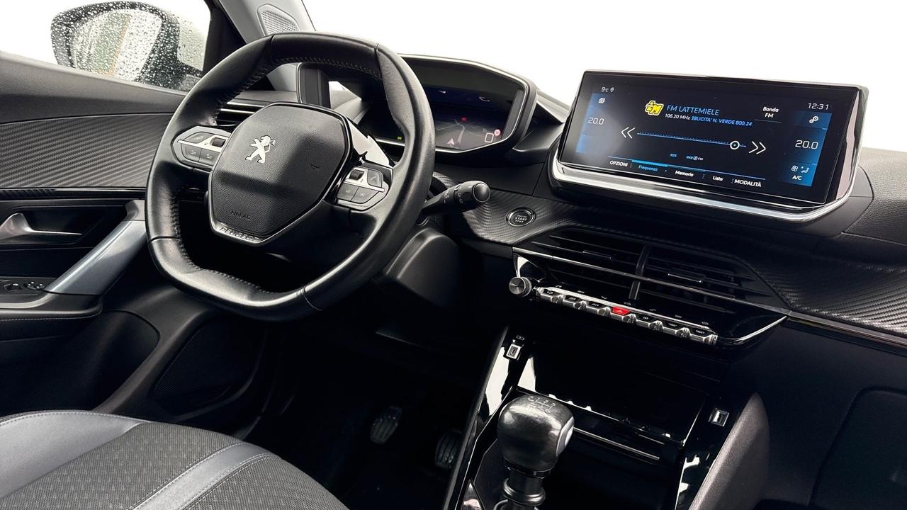 Peugeot 2008 BlueHDi 100 S&S Allure Navi Pack