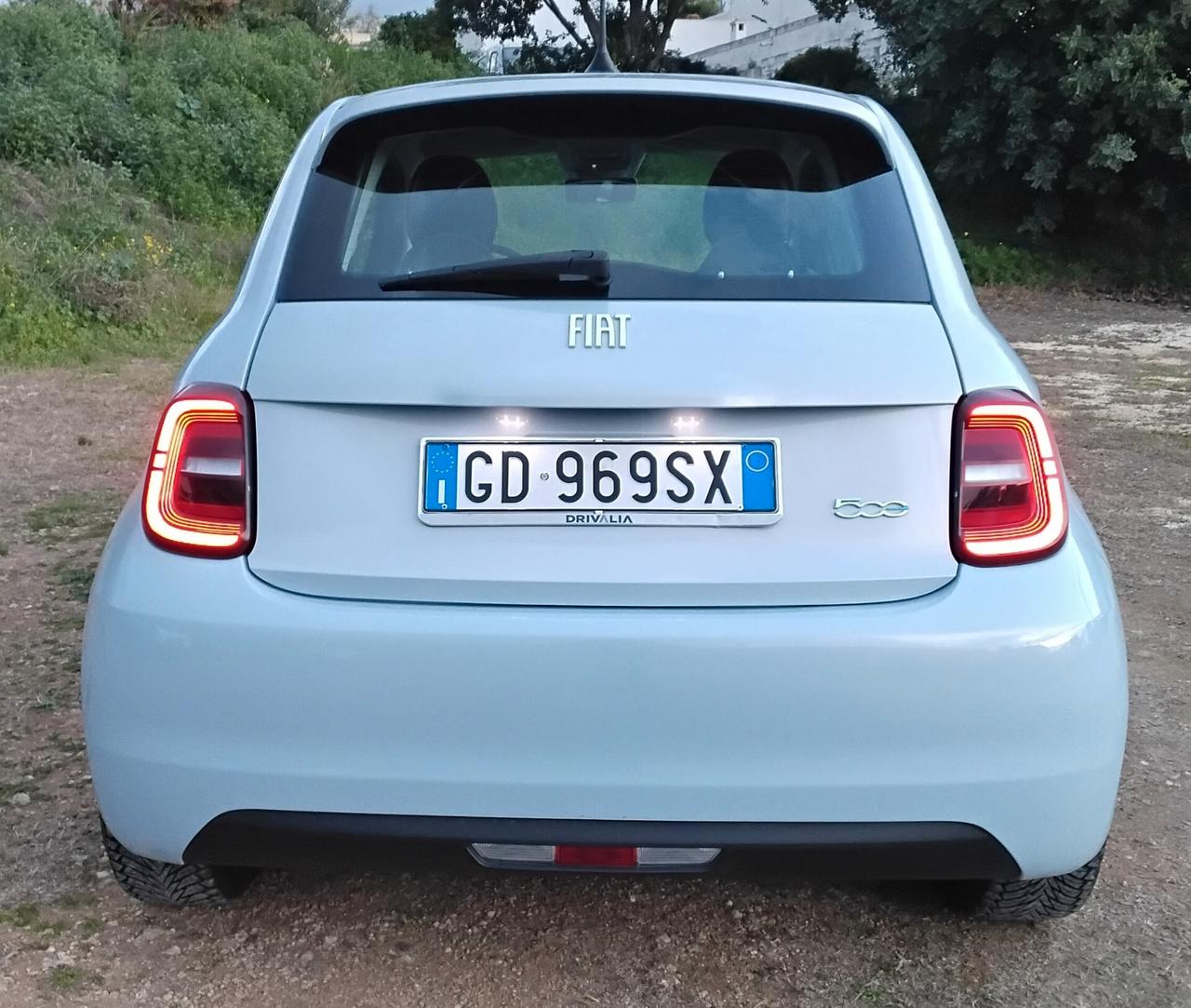 Fiat 500 500e Berlina 42 kWh La Prima