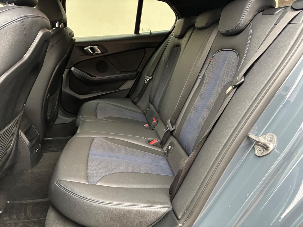 Bmw 116 116d 5p. Msport