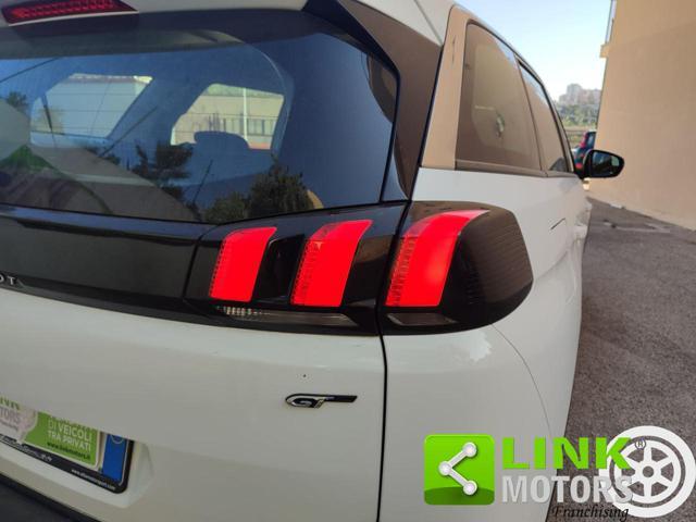 PEUGEOT 5008 BlueHDi 130 S&S Business
