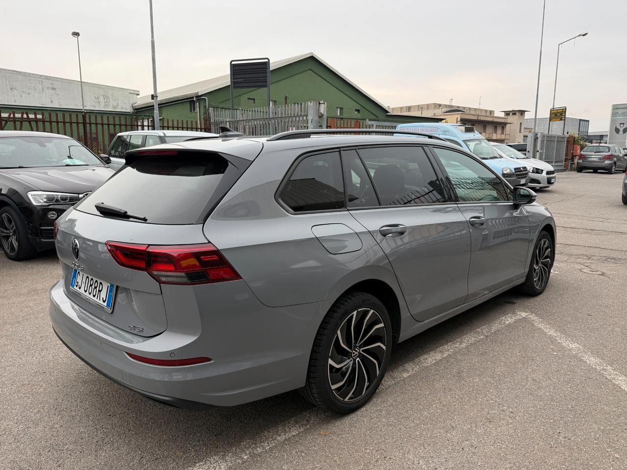 Volkswagen Golf Variant Variant 1.0 etsi evo Life 110cv dsg