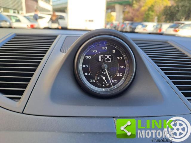 PORSCHE Macan 2.0 PDK