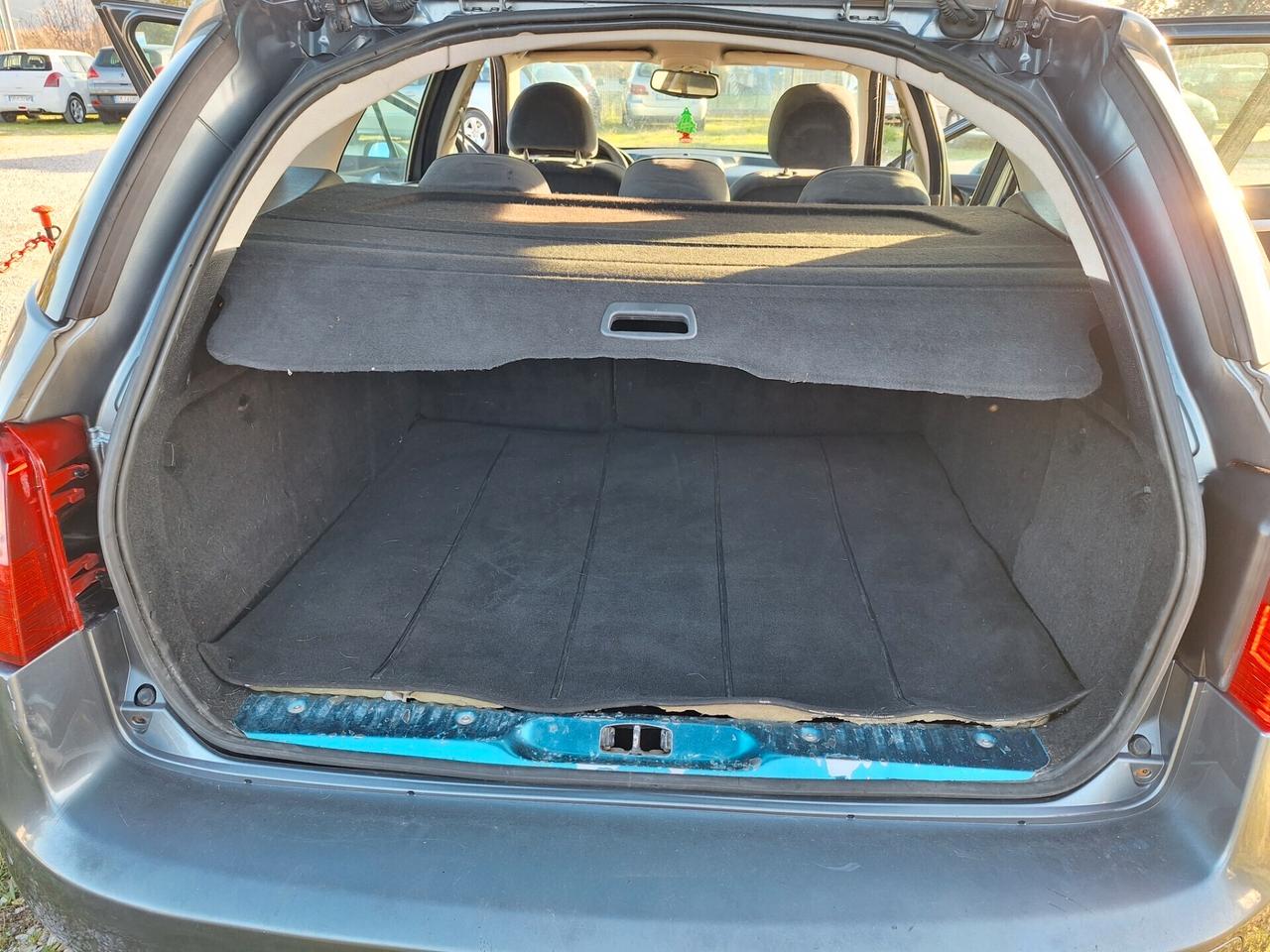 Peugeot 407 1.6 HDi SW Ciel Tecno TETTO NAVI TEL CRUIS SENSORI NEOPATENTATI