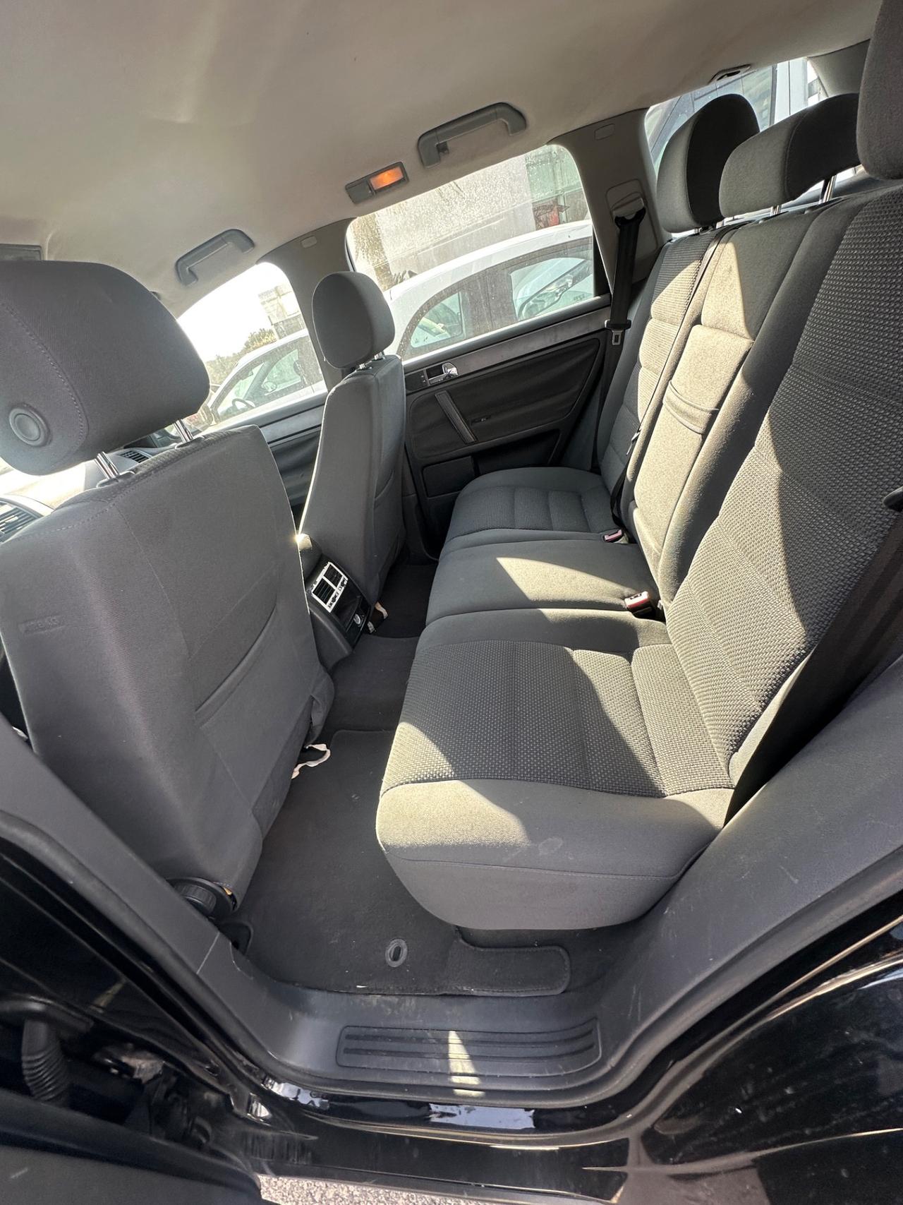 Volkswagen Touareg 2.5 R5 TDI 174 CV 4x4 – 2005