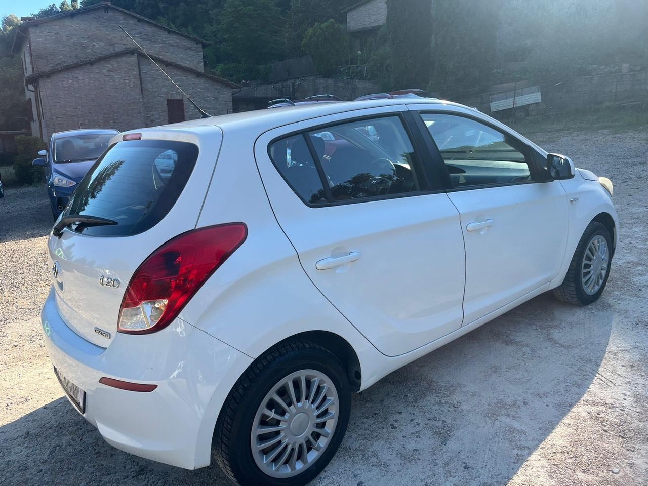 Hyundai i20 1.1 CRDi 5p. Sound Edition