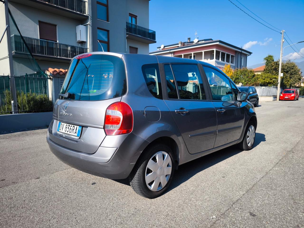 RENAULT MODUS 1,2 BENZINA – OK NEOPATENTATI