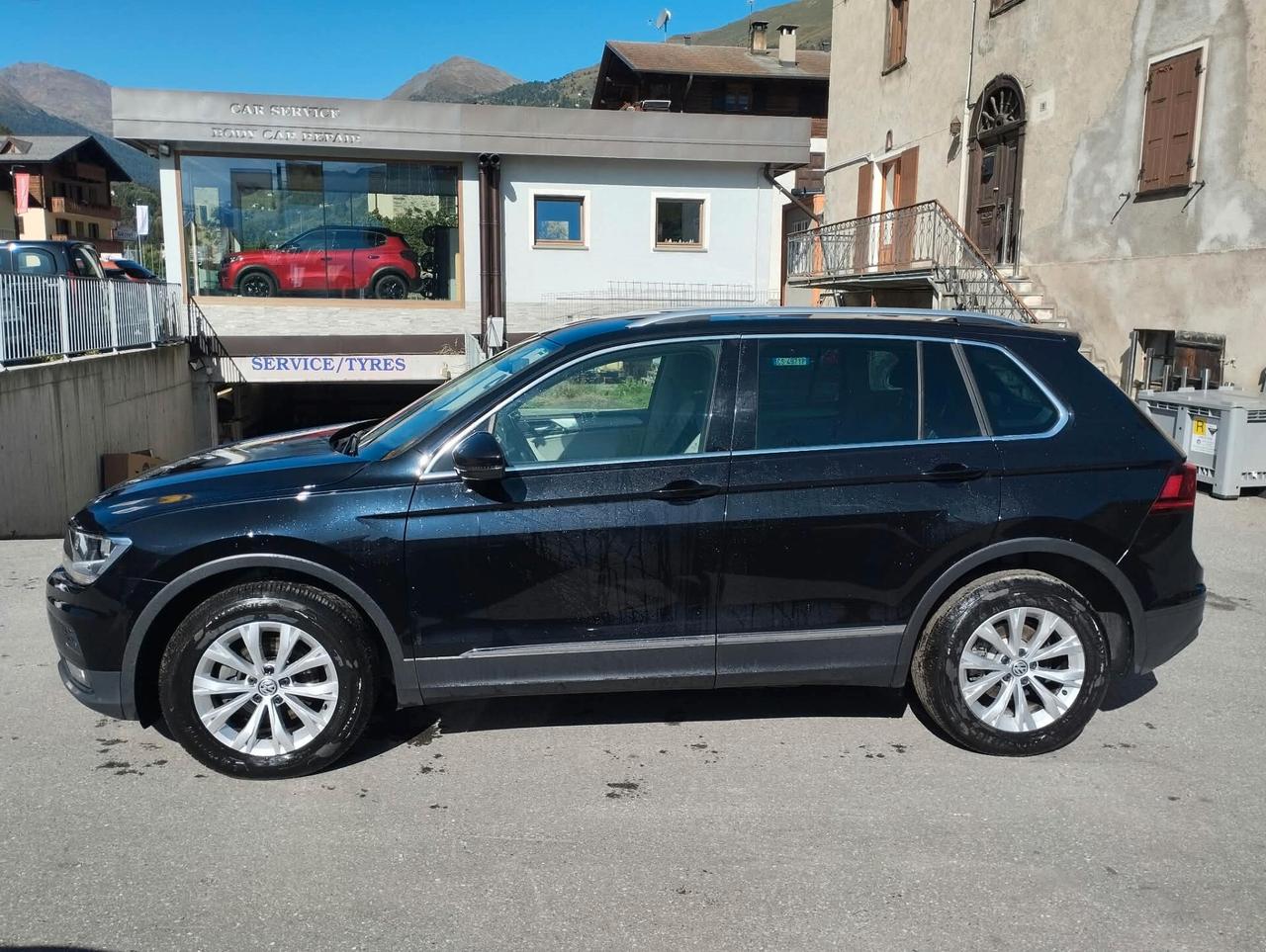 Volkswagen Tiguan 2.0 TDI SCR DSG 4MOTION Business BMT