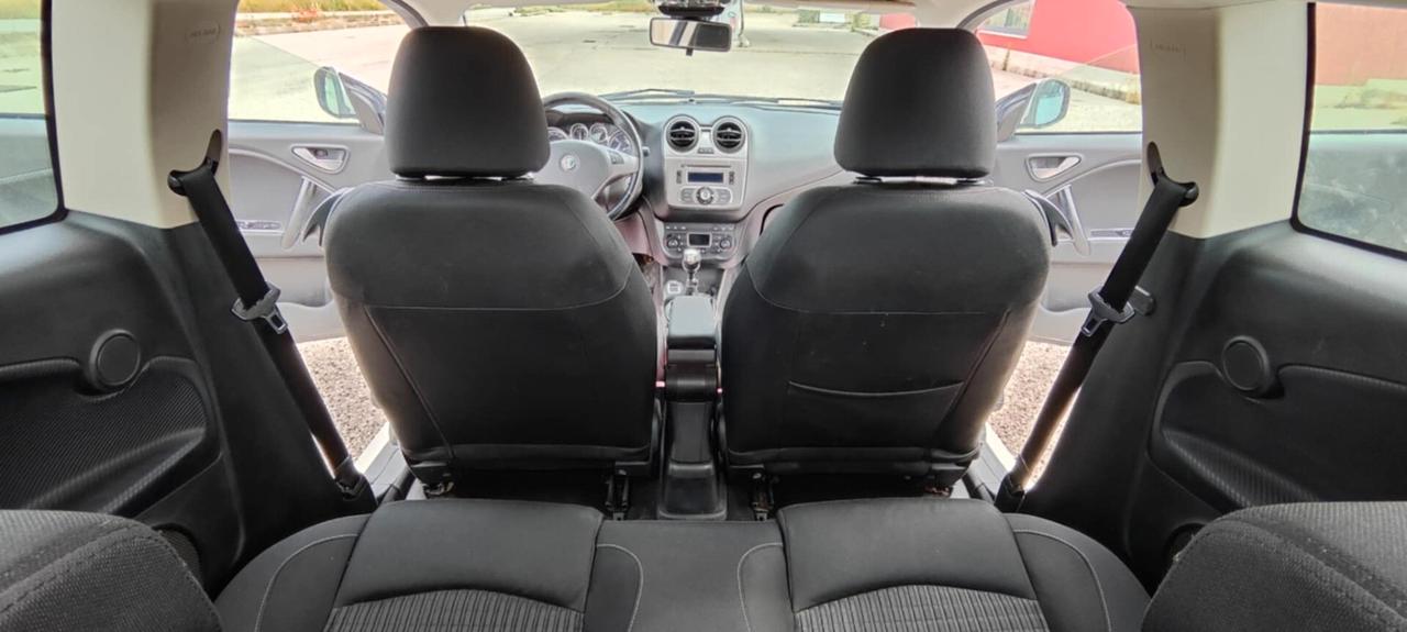 Alfa Romeo MiTo 1.3 JTDm 16V 90 CV Distinctive Sport Pack