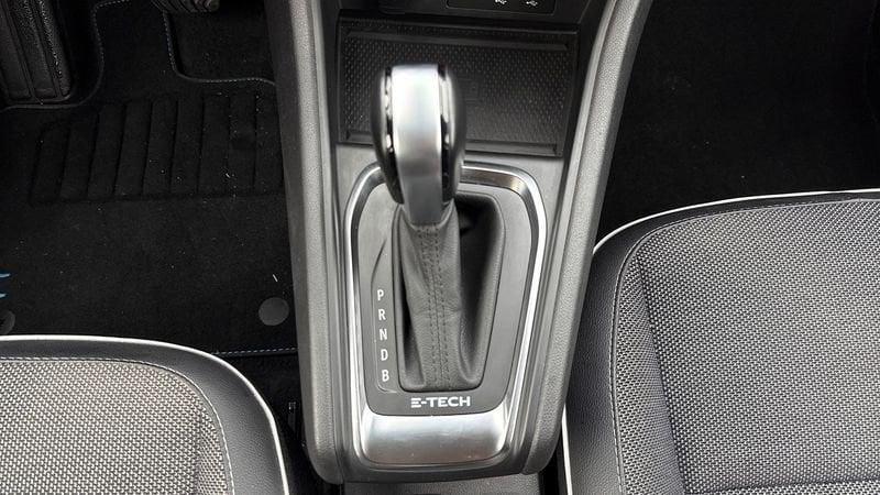 Renault Captur 1.6 E-Tech hybrid Techno Fast Track 145cv auto