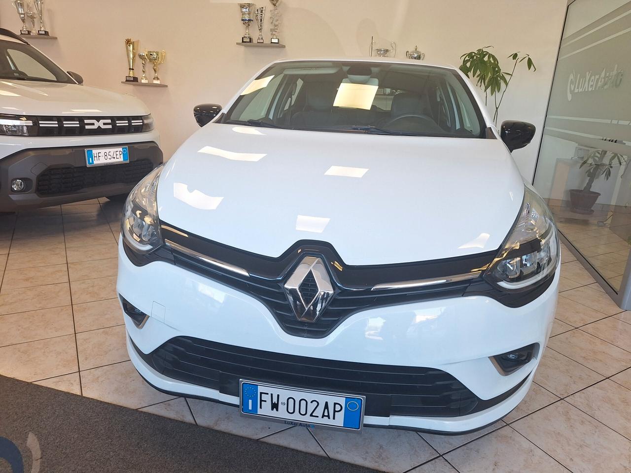 Renault Clio TCe 12V 90 CV GPL 5 porte Moschino Life